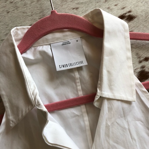 C/MEO Collective cold shoulder bell sleeve top - Picture 3 of 5